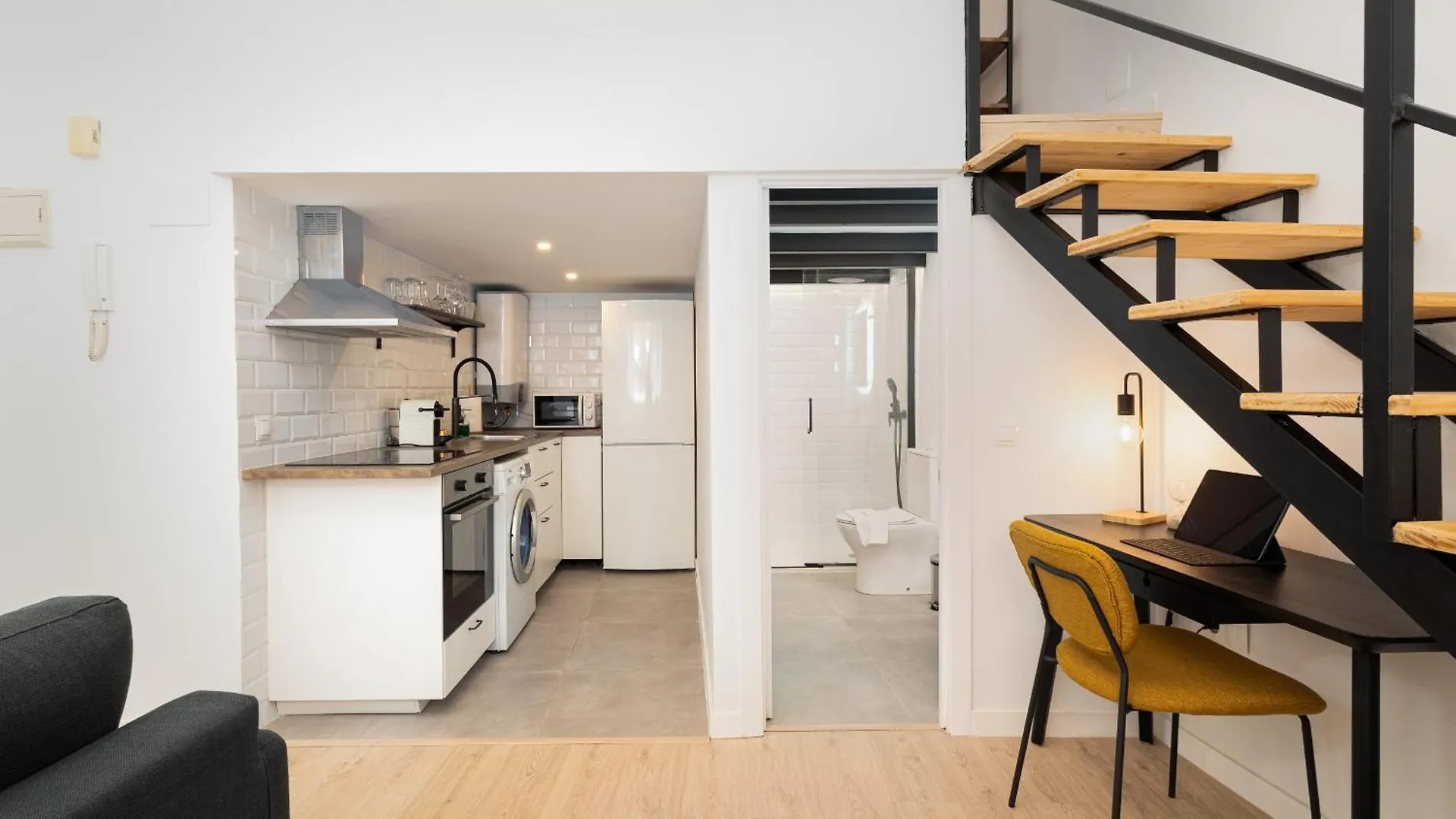 Apartment C06 Stylish Studio In Downtown Malaga